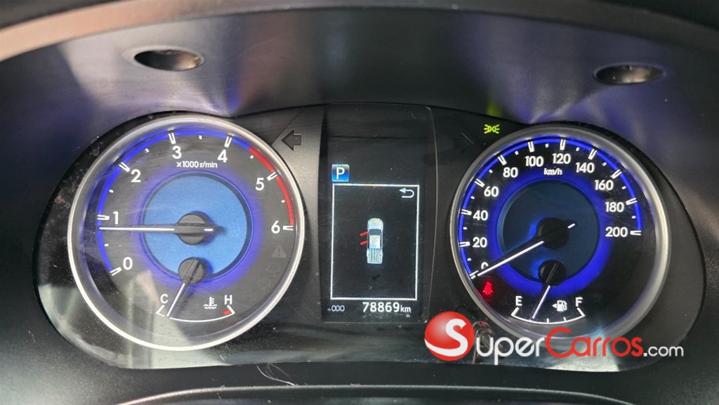 2020 Toyota Hilux SRV — foto 12 / 12