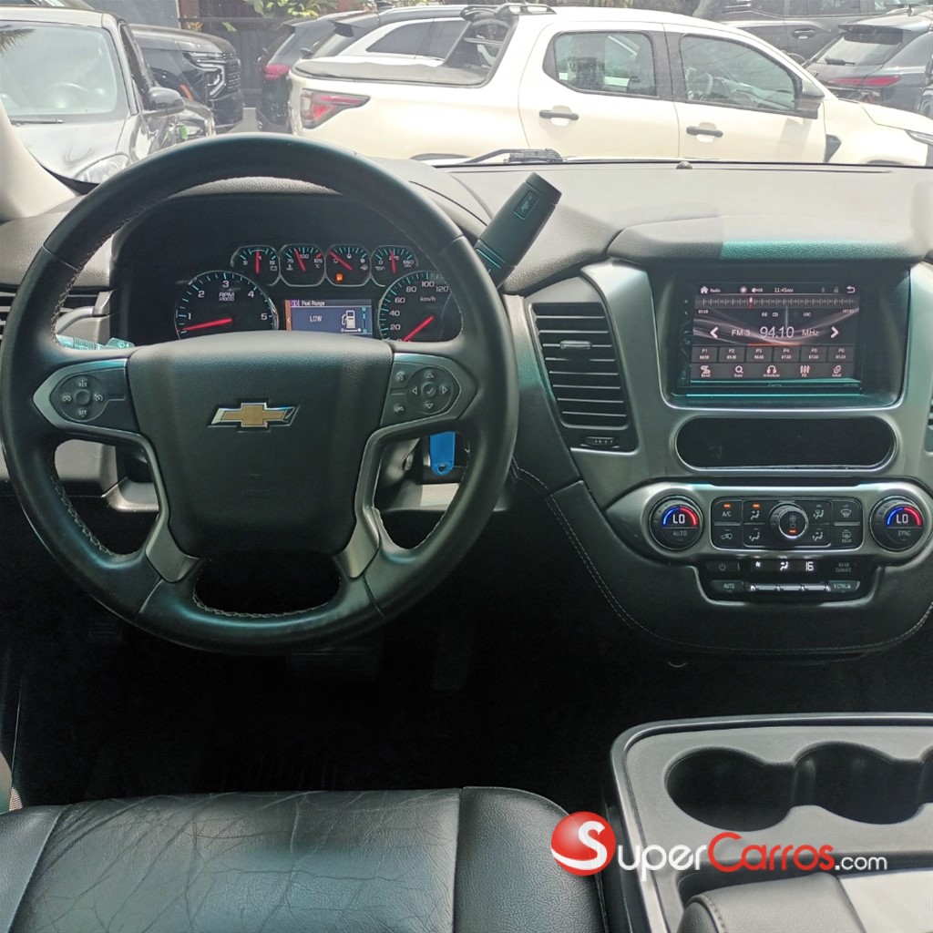 2015 Chevrolet Tahoe LS — foto 8 / 10