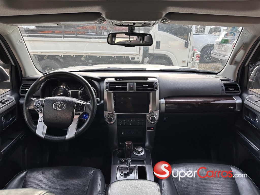 2018 Toyota 4 Runner Limited — foto 4 / 9