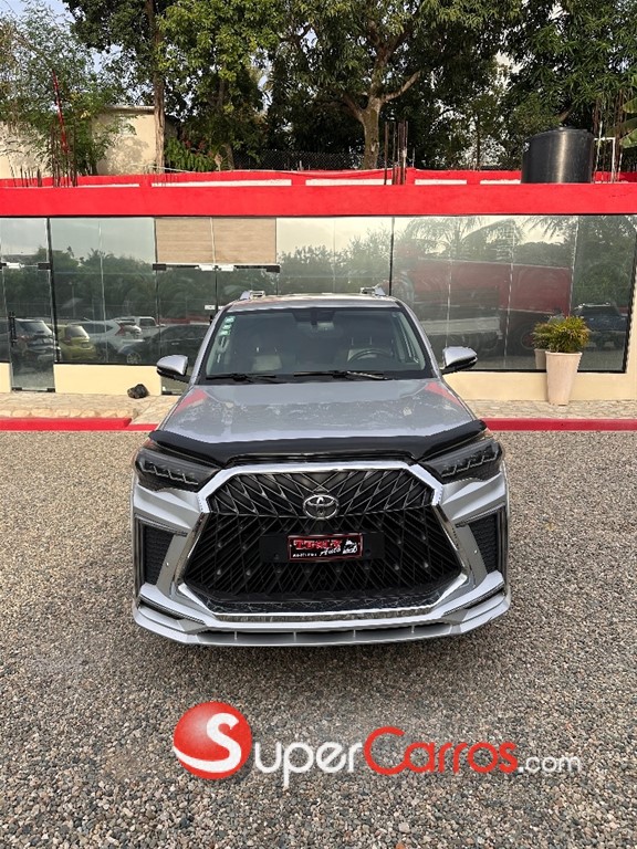 2018 Toyota 4 Runner Limited — foto 8 / 9