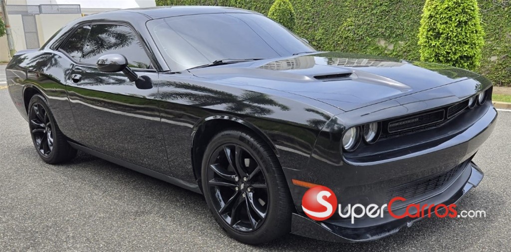 2018 Dodge Challenger SXT