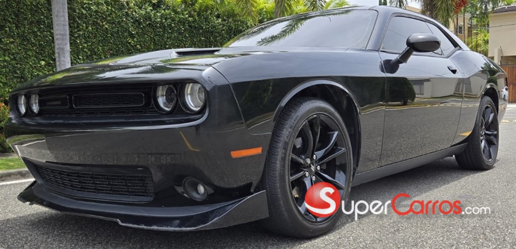 2018 Dodge Challenger SXT — foto 3 / 12
