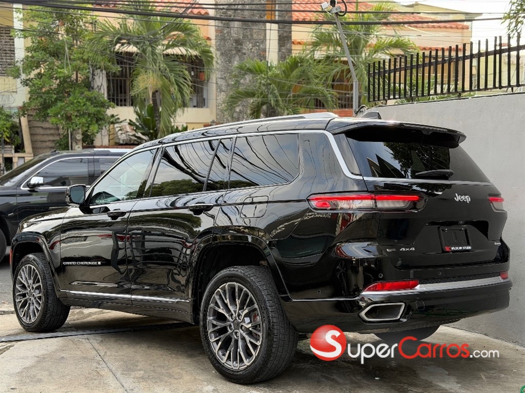 2021 Jeep Grand Cherokee L Summit Reserve — foto 4 / 12