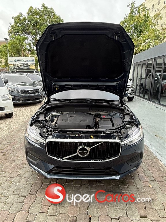 2021 Volvo XC60 Momentum T6 — foto 11 / 11
