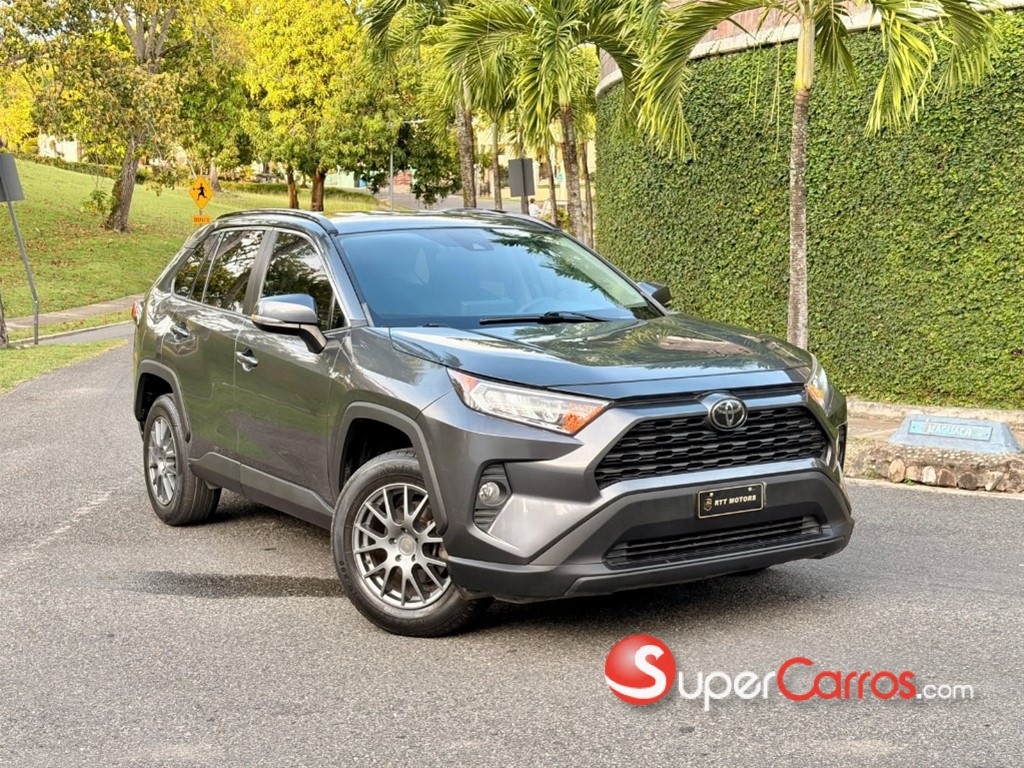 2021 Toyota RAV4 XLE