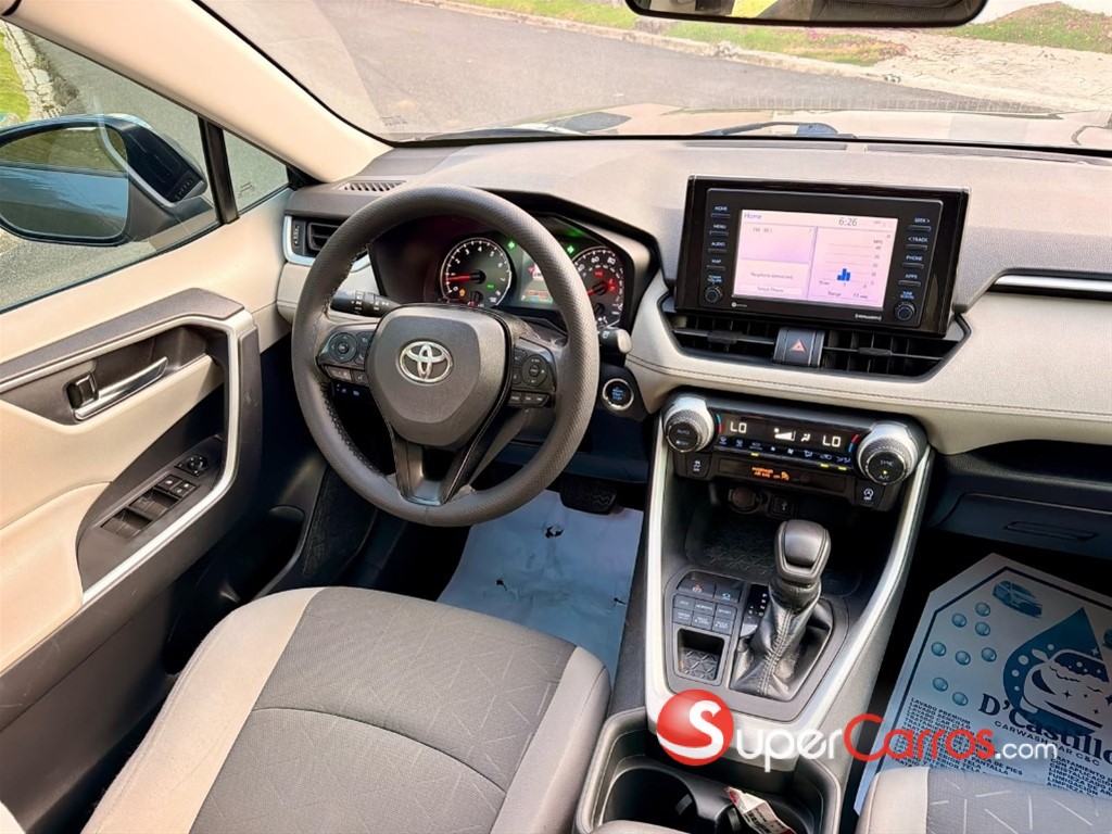 2021 Toyota RAV4 XLE — foto 8 / 12
