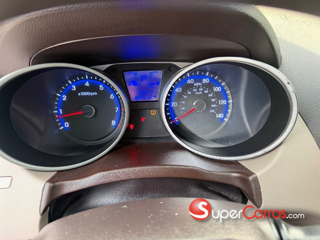 2013 Hyundai Tucson — foto 9 / 11
