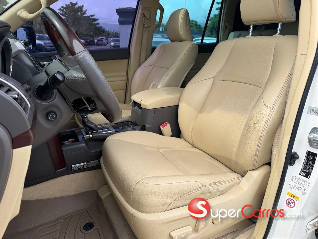 2014 Toyota Land Cruiser Prado VXL — foto 10 / 12