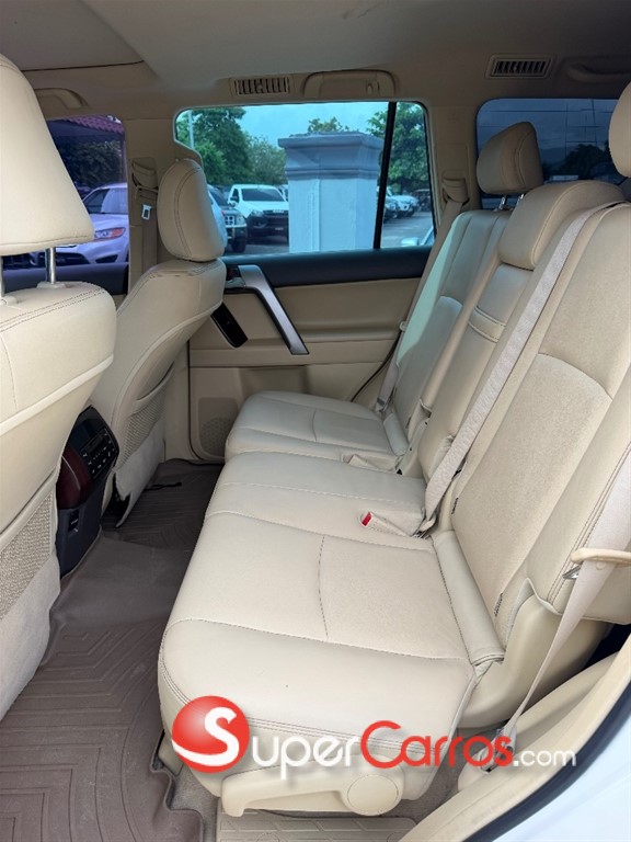 2014 Toyota Land Cruiser Prado VXL — foto 11 / 12
