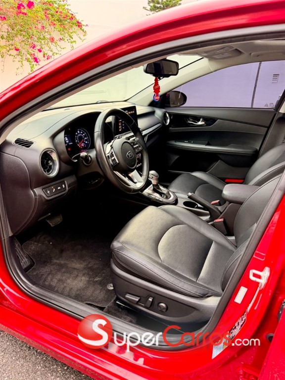 2021 Kia Forte EX — foto 8 / 12