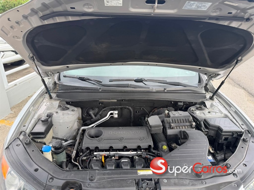 2011 Hyundai Santa Fe — foto 9 / 10