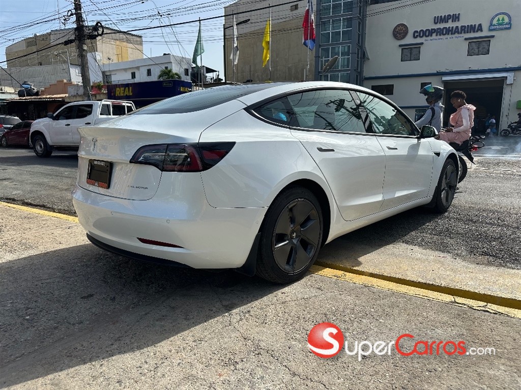 2022 Tesla Model 3 Long Range — foto 4 / 11