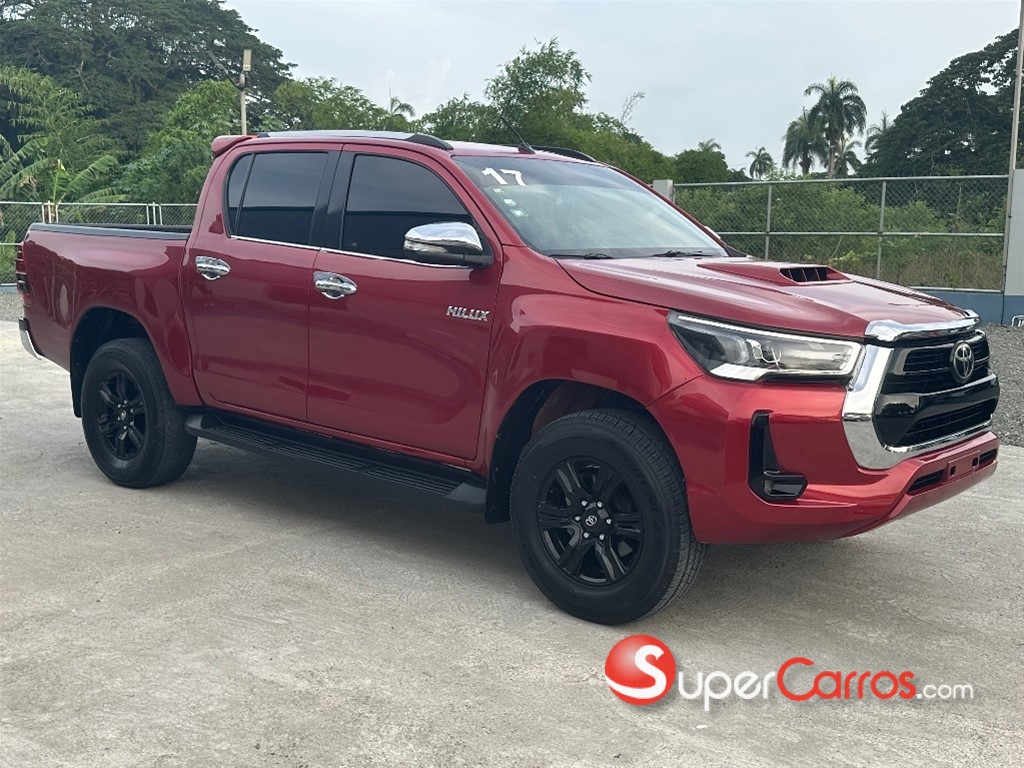 2017 Toyota Hilux SRV