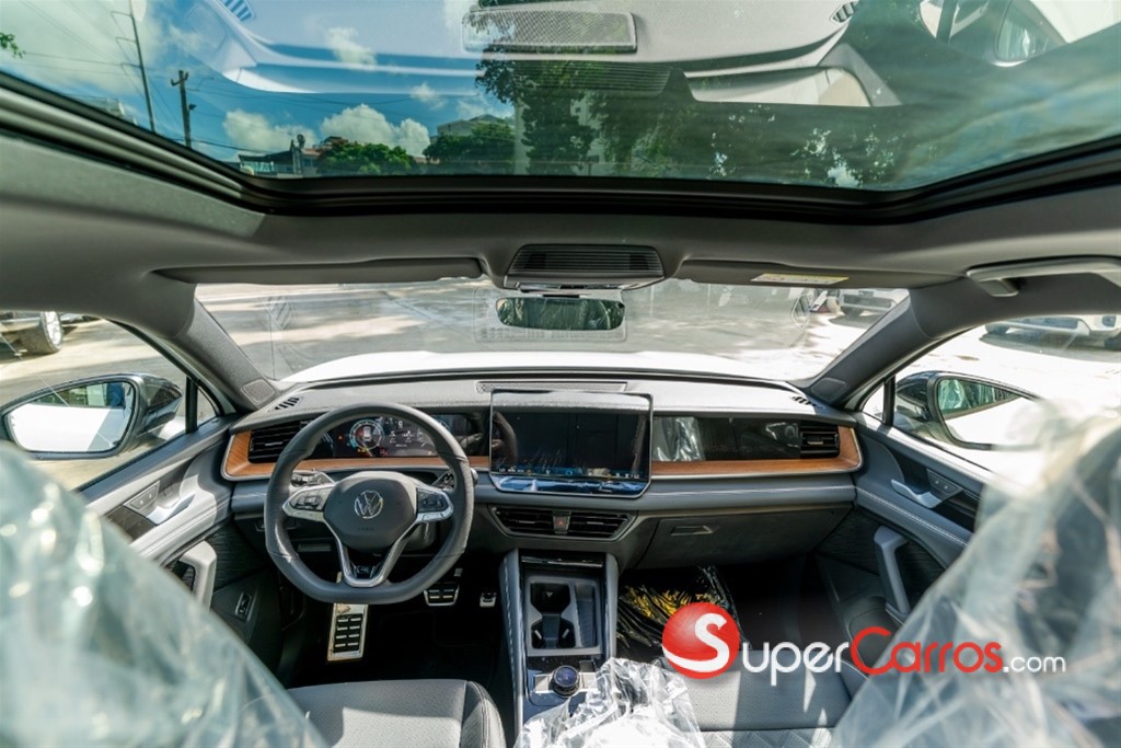 2026 Ford EDGE Titanium — foto 8 / 9