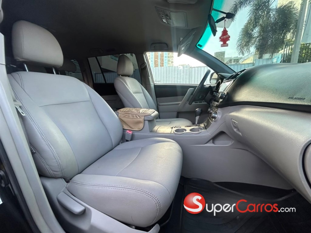 2012 Toyota Highlander — foto 9 / 12