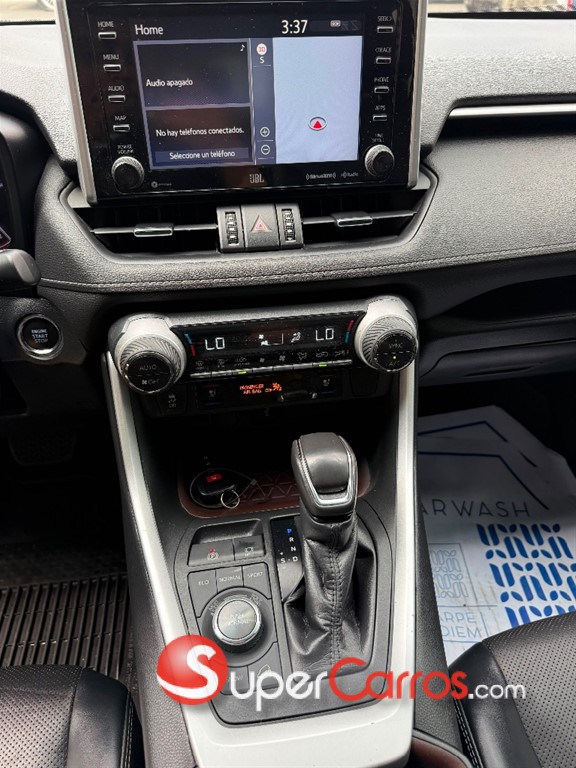 2020 Toyota RAV4 Limited — foto 8 / 10
