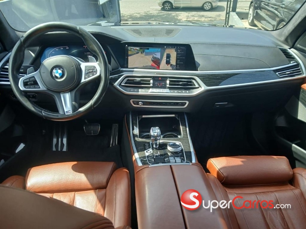 2021 BMW X 7 xDrive 40i Mpackage — foto 9 / 12