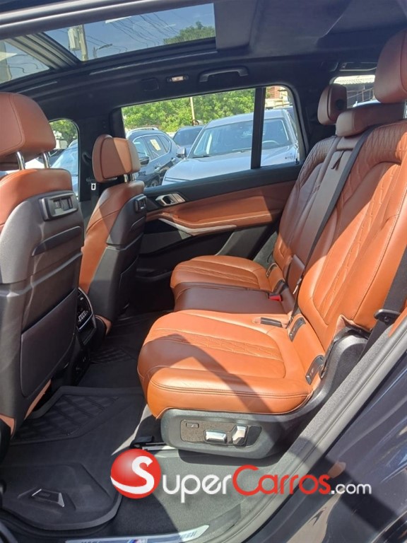 2021 BMW X 7 xDrive 40i Mpackage — foto 11 / 12