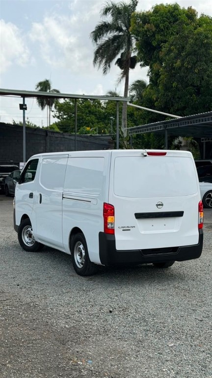 2021 Nissan NV 350 — foto 3 / 9