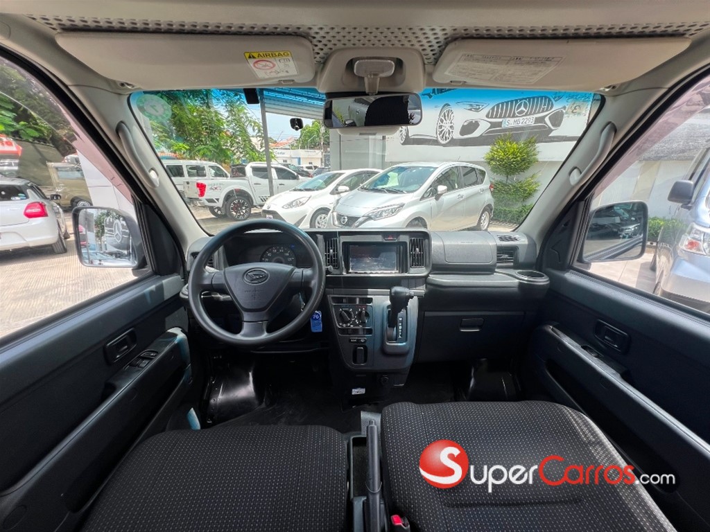 2020 Daihatsu Hijet — foto 9 / 12