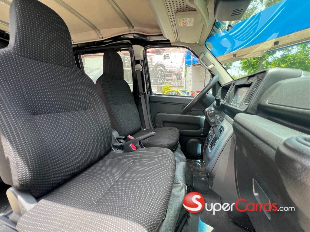2020 Daihatsu Hijet — foto 11 / 12