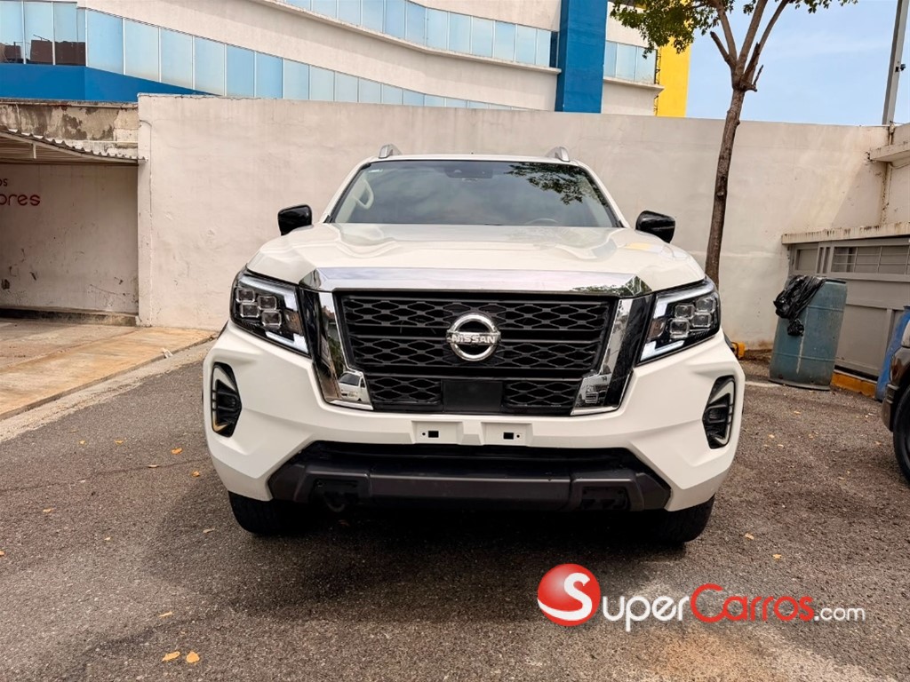 2024 Nissan Frontier LE — foto 3 / 11
