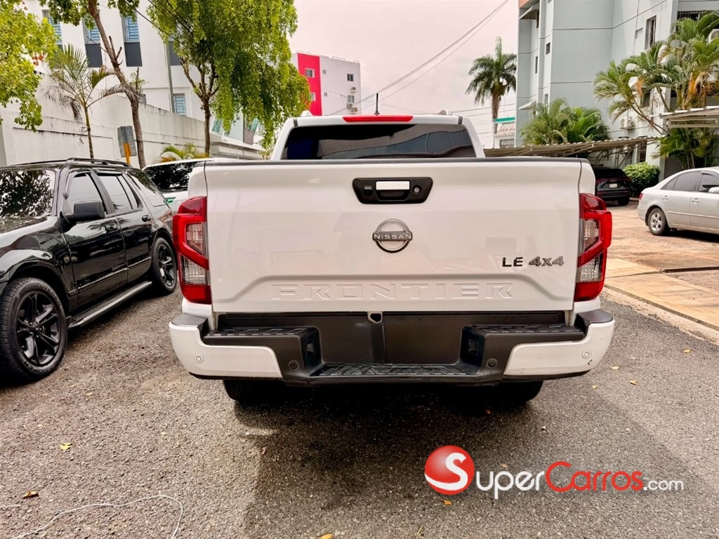 2024 Nissan Frontier LE — foto 9 / 11