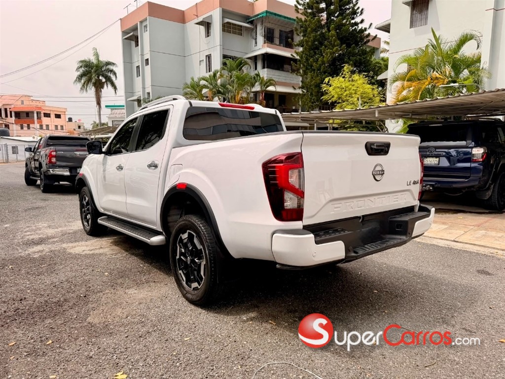 2024 Nissan Frontier LE — foto 10 / 11