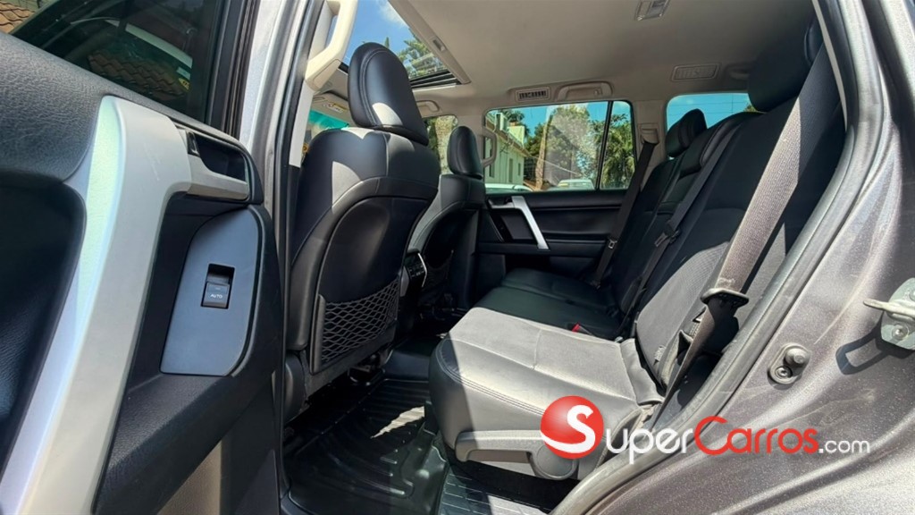 2019 Toyota Land Cruiser Prado VXL — foto 8 / 9