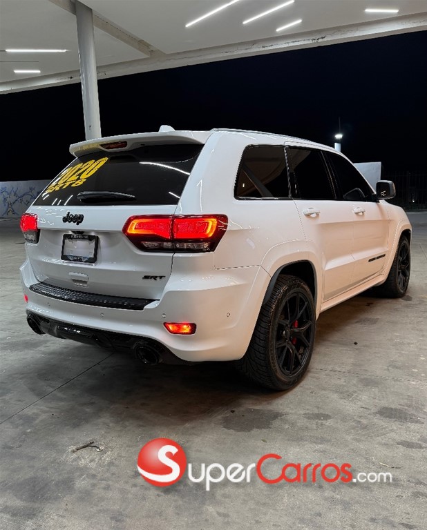 2020 Jeep Grand Cherokee SRT8 — foto 3 / 12