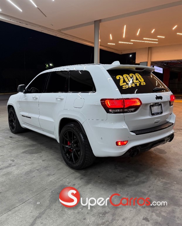 2020 Jeep Grand Cherokee SRT8 — foto 7 / 12