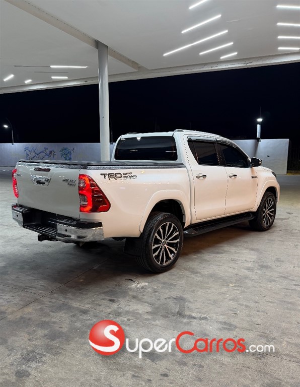 2018 Toyota Hilux SR5 — foto 3 / 12