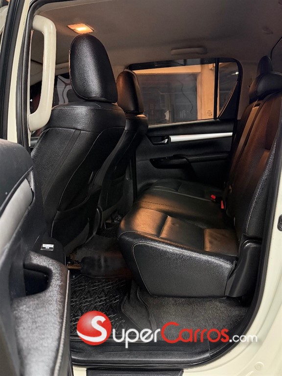 2018 Toyota Hilux SR5 — foto 4 / 12