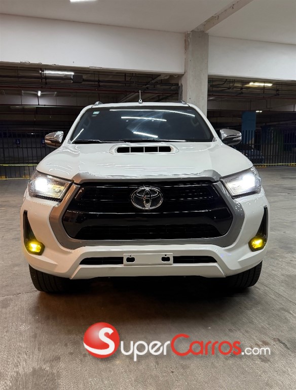 2018 Toyota Hilux SR5 — foto 7 / 12