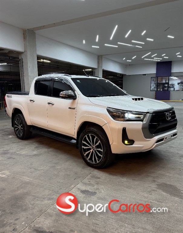2018 Toyota Hilux SR5 — foto 11 / 12