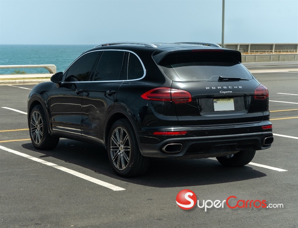 2016 Porsche Cayenne — foto 3 / 9
