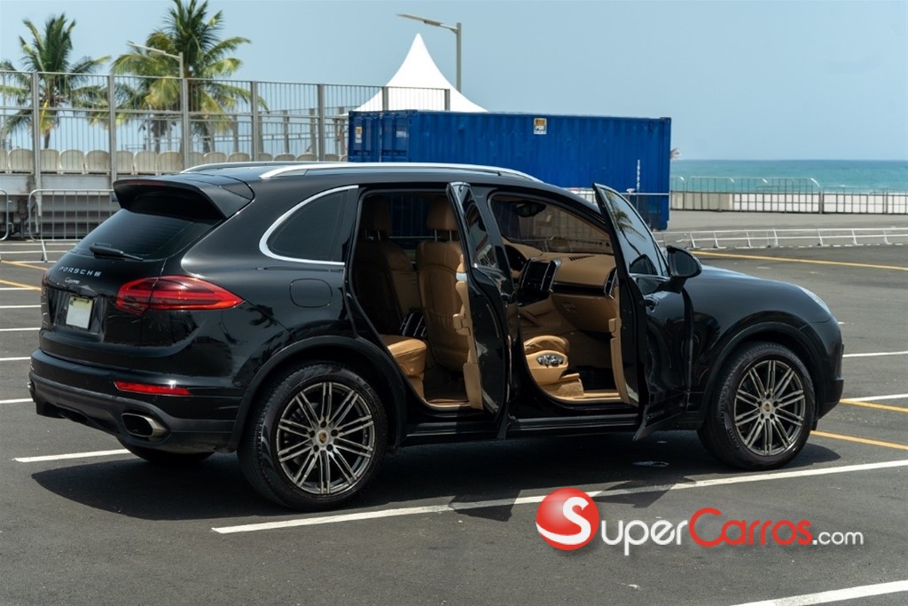 2016 Porsche Cayenne — foto 5 / 9