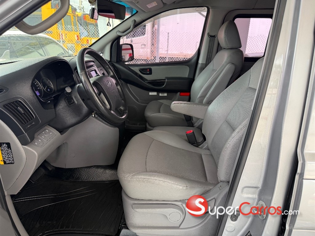 2021 Hyundai Grand Starex — foto 7 / 11