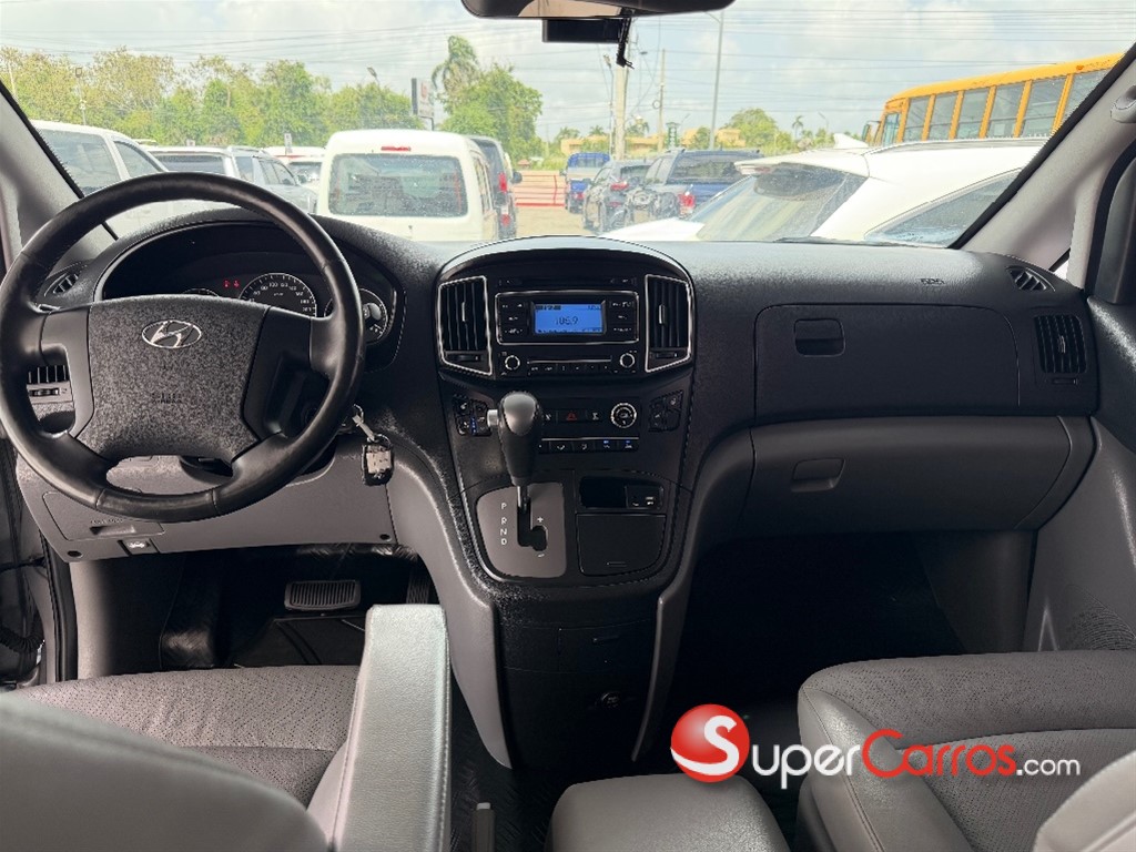 2021 Hyundai Grand Starex — foto 9 / 11