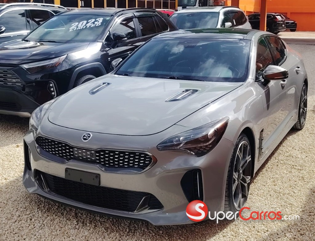 2019 Kia Stinger — foto 3 / 12