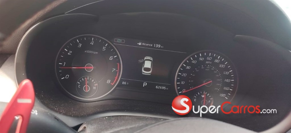 2019 Kia Stinger — foto 8 / 12