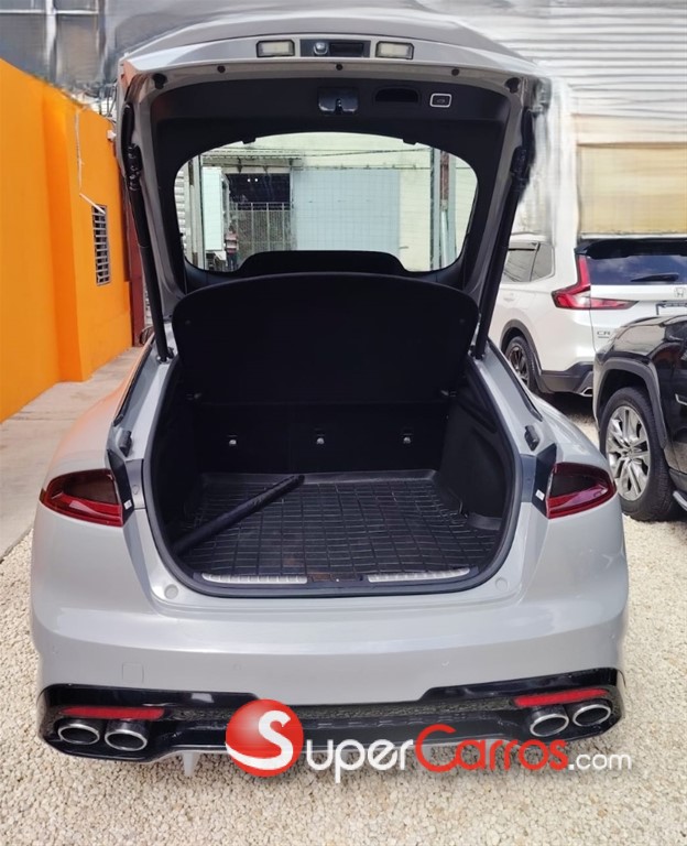 2019 Kia Stinger — foto 12 / 12
