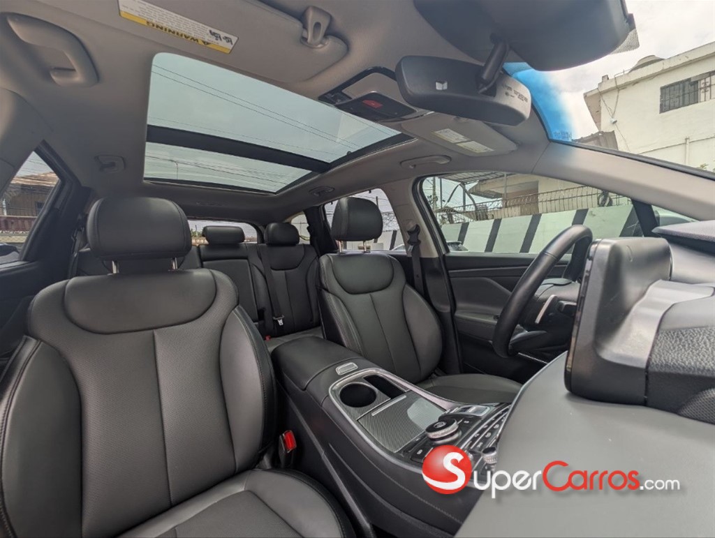2023 Hyundai Santa Fe SEL — foto 9 / 12