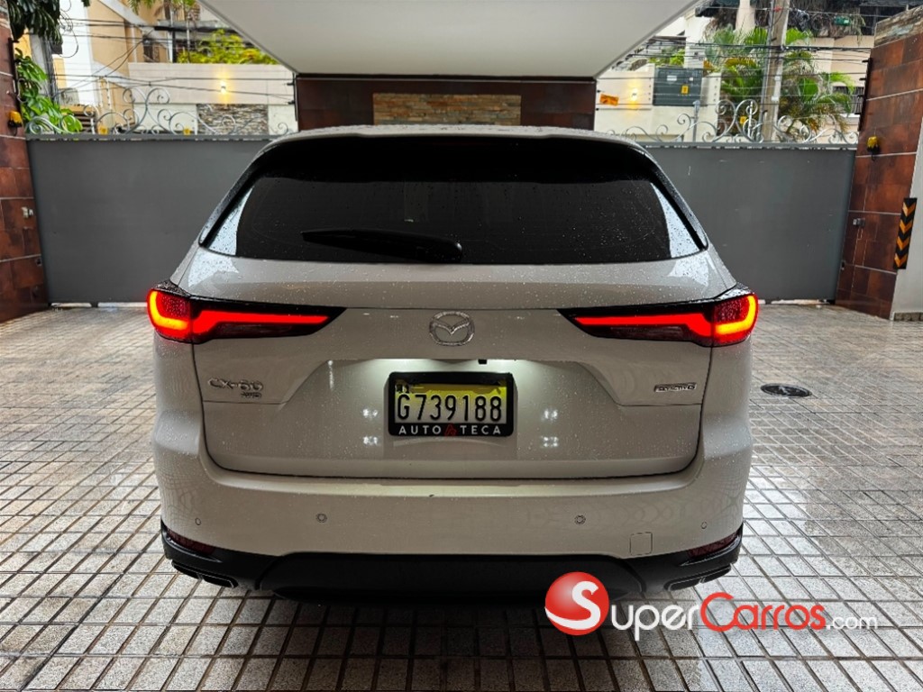 2025 Mazda CX-60 GT — foto 7 / 12