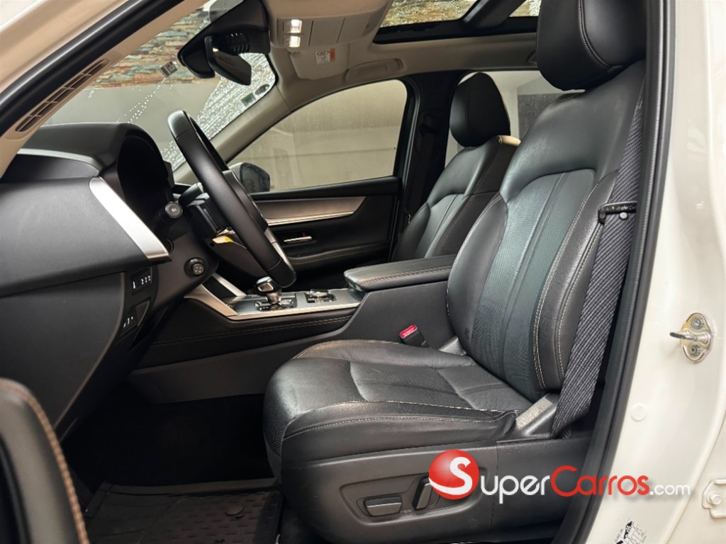 2025 Mazda CX-60 GT — foto 9 / 12