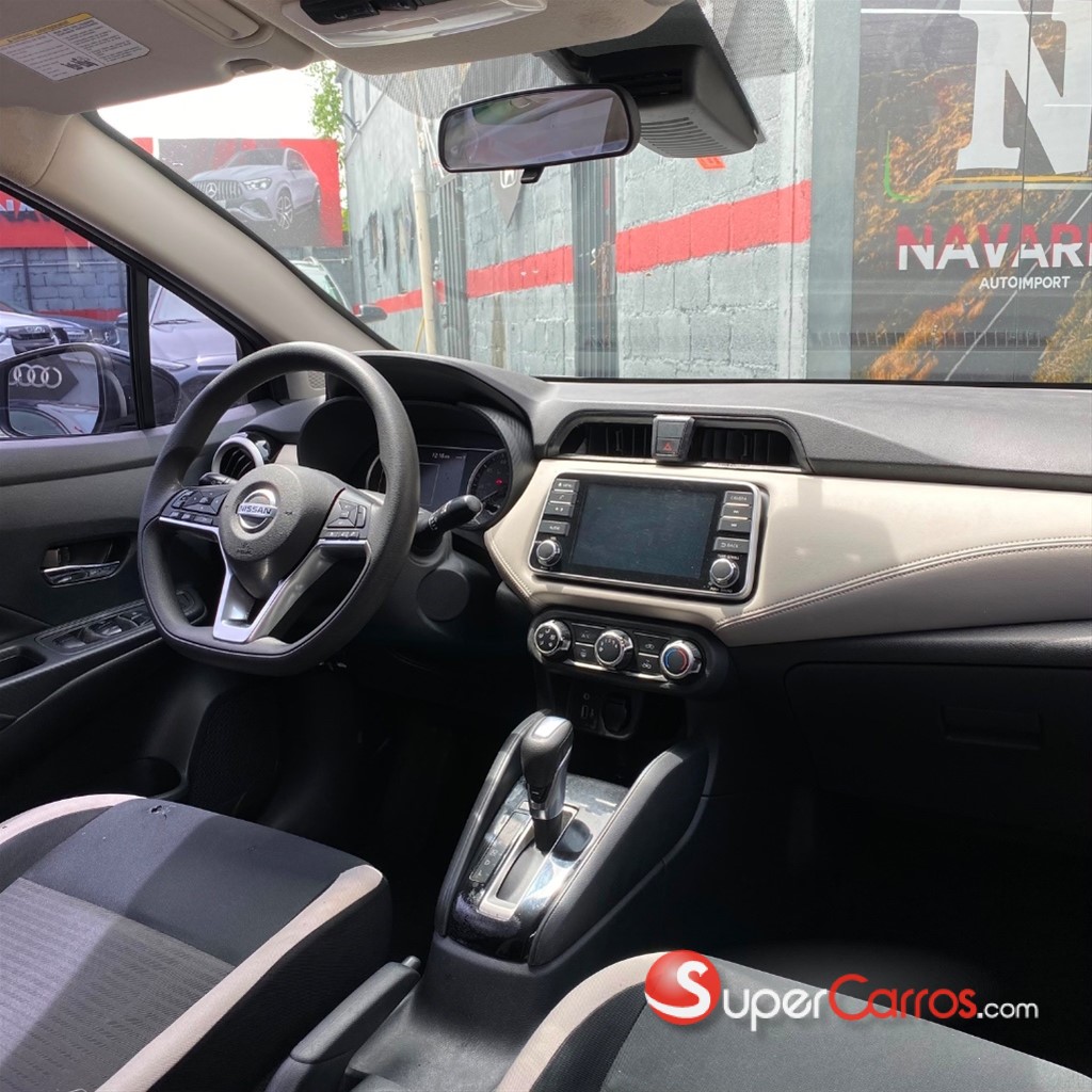 2020 Nissan Versa SV — foto 9 / 12
