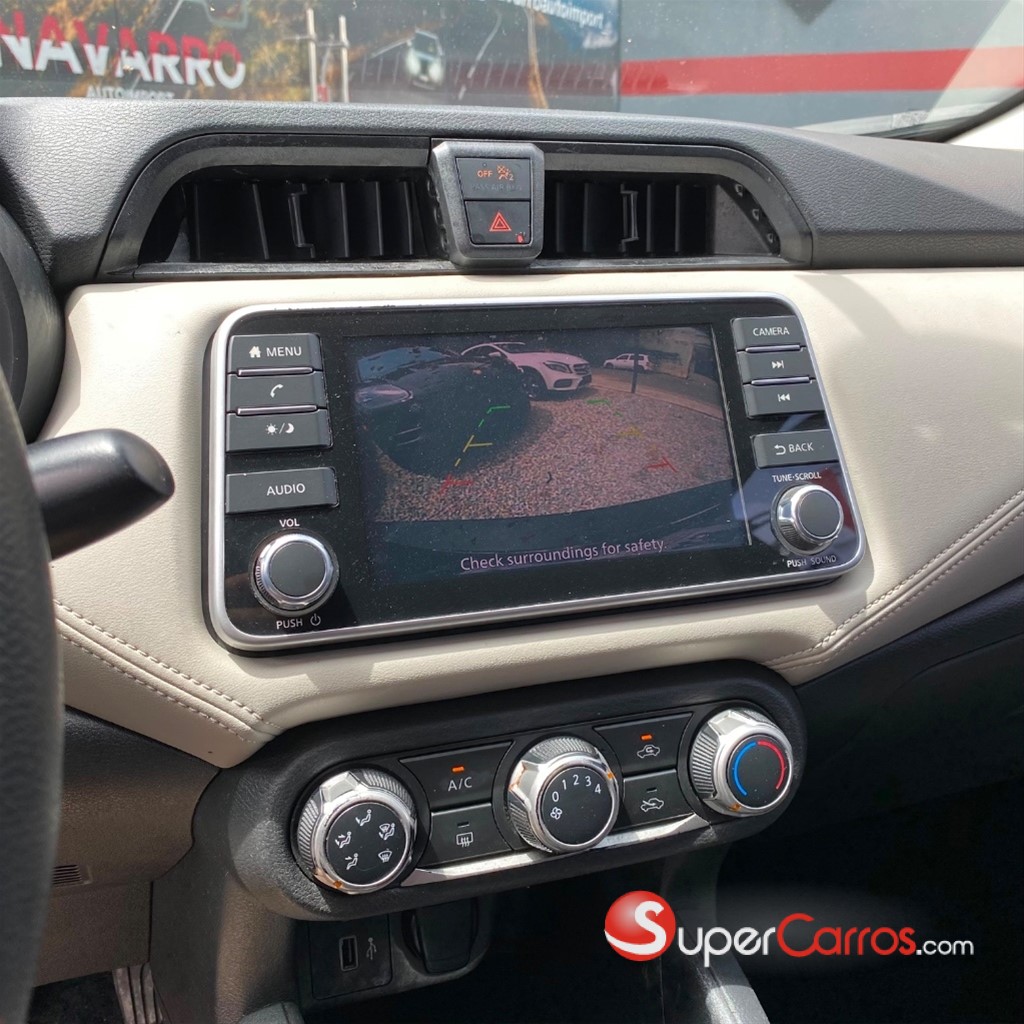 2020 Nissan Versa SV — foto 11 / 12