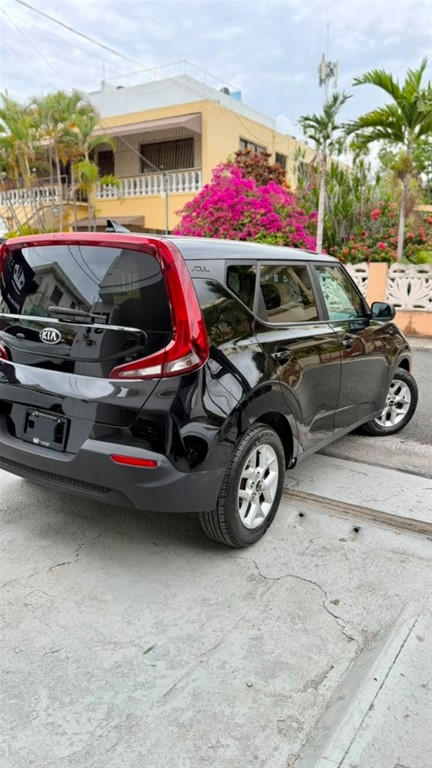 2020 Kia Soul — foto 7 / 12