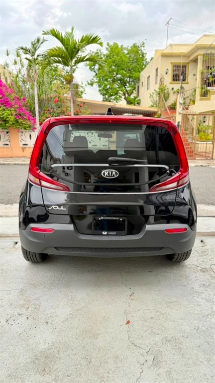 2020 Kia Soul — foto 11 / 12