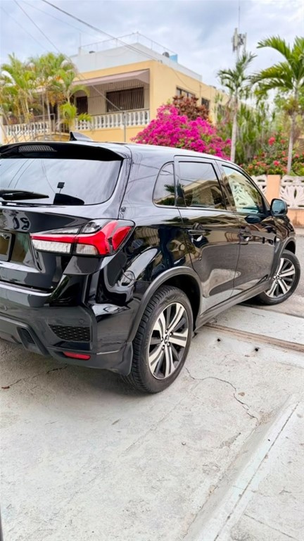 2020 Mitsubishi Motors Outlander — foto 8 / 12